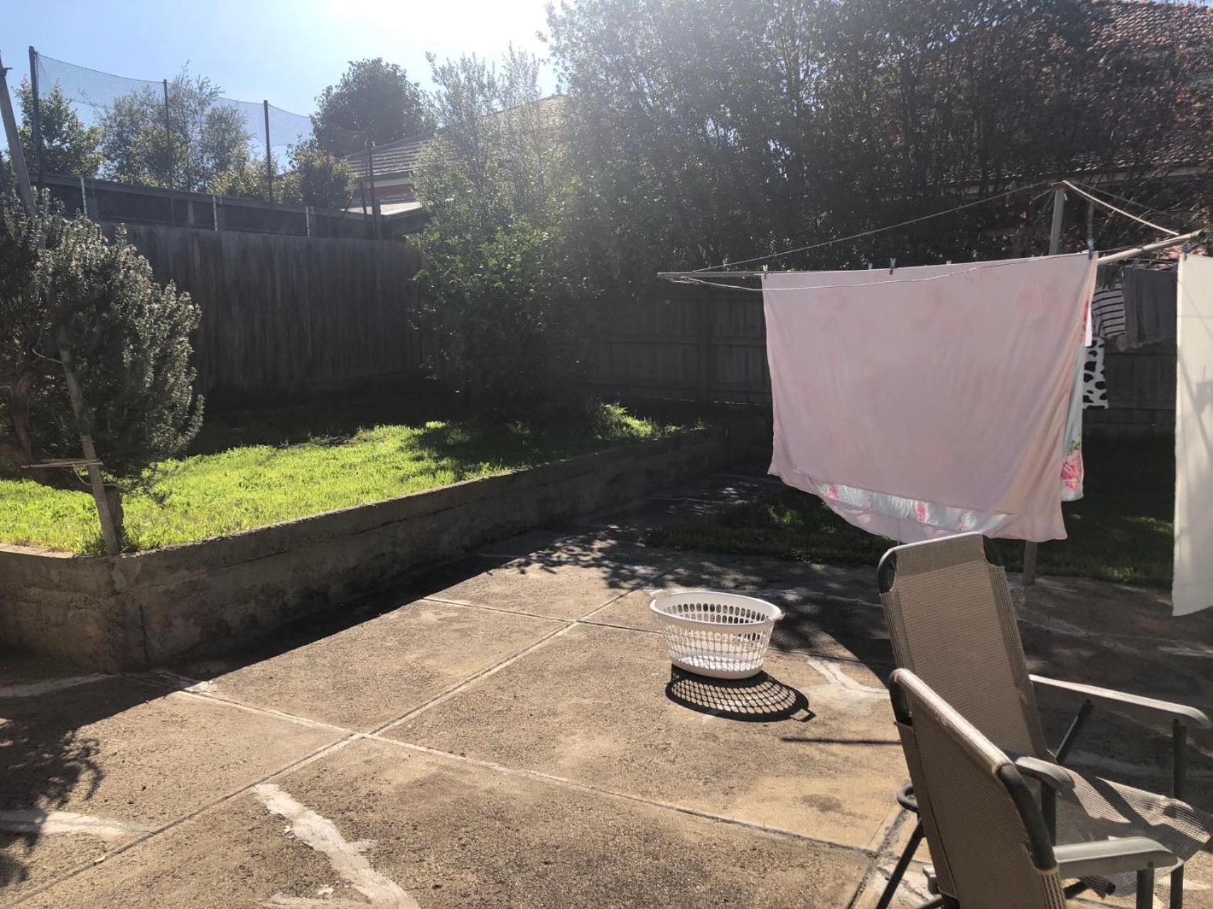 A Single Room Near The Railway Station Melbourne City Exterior foto